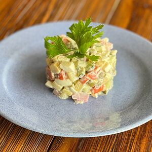 Салат Оливьешка