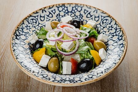 Салат овощной с брынзой