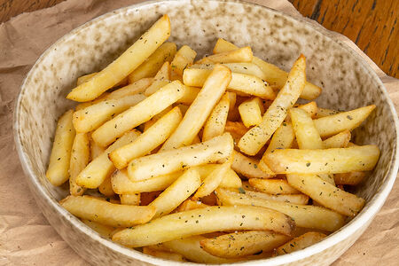 Картофель фри с прованскими травами