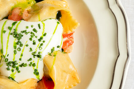 Равиоли с уткой и томатами