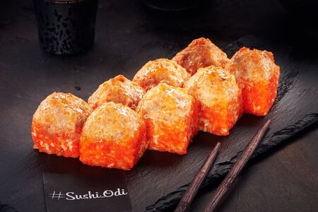 Ролл запеченный Горячий Тунец