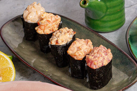 Ассорти запеченых гунканов