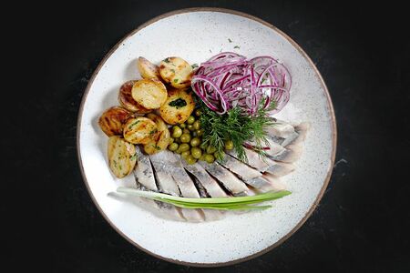 Сельдь с картофелем