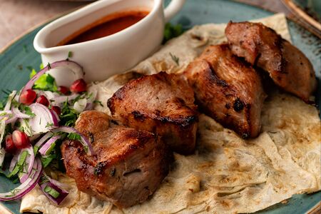 Шашлык из cвинoй шейки