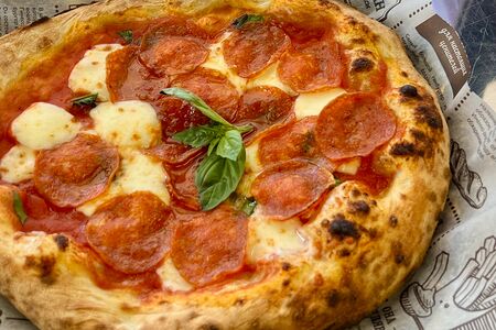 Неаполитанская пицца Пепперони 