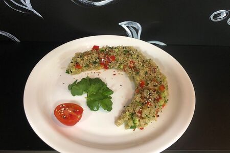 Табуле из киноа с овощами