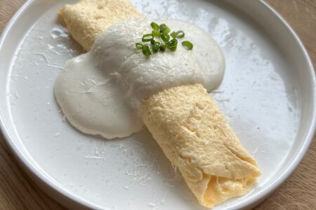 Французский омлет с трюфельным муссом