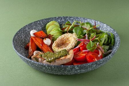 Большой овощной веган боул с брынзой