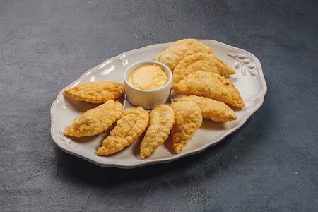 Мини-чебуреки с крабом