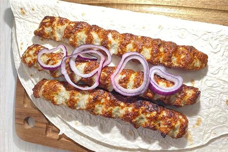 Люля-кебаб в обычном лаваше