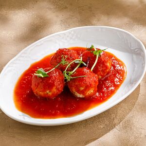 Тефтели из индейки под томатным соусом