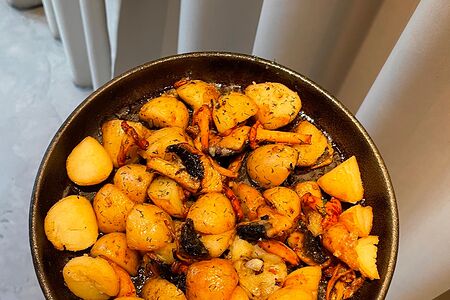 Картошка с грибами 