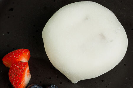 Моти с ягодами