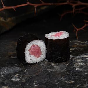 Маки с тунцом