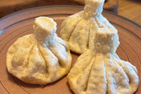 Хинкали, жаренные с бараниной 