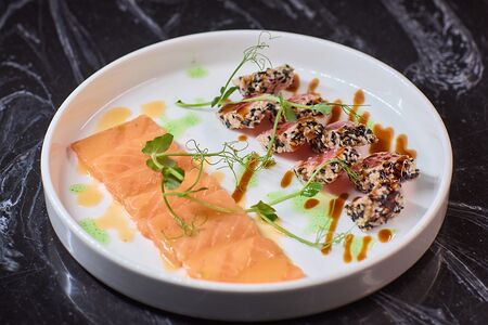 Сашими из тунца и лосося в цитрусовом соусе