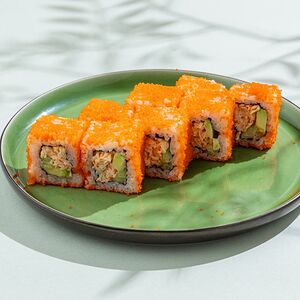 Ролл Калифорния с крабом