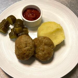 Котлеты домашние с картофельным пюре