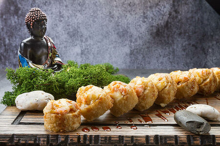 Запеченный ролл с лососем