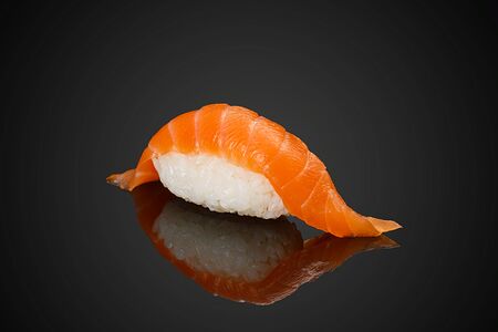 Суши Лосось