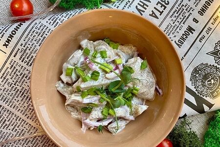 Грузди белые с лучком и вологодской сметанкой