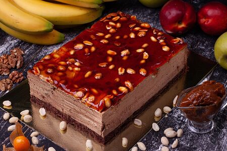 Торт Шоколадно-ореховый M