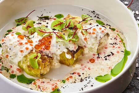 Голубцы с крабом и креветками