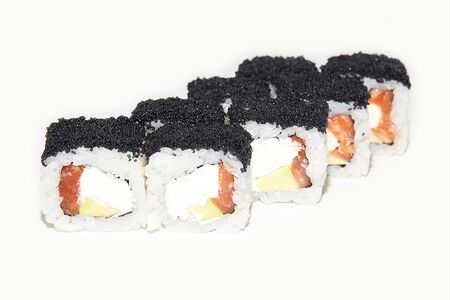 Блэк-ролл с лососем