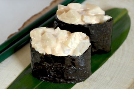 Гункан Спайси-гребешок