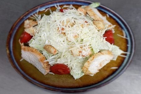 Цезарь с курицей