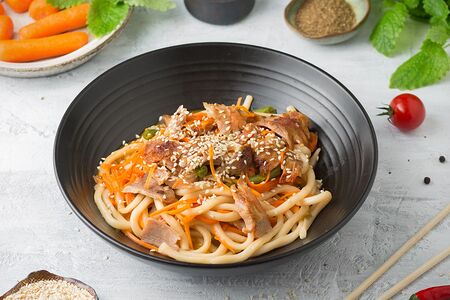 Лапша вок со свининой и овощами