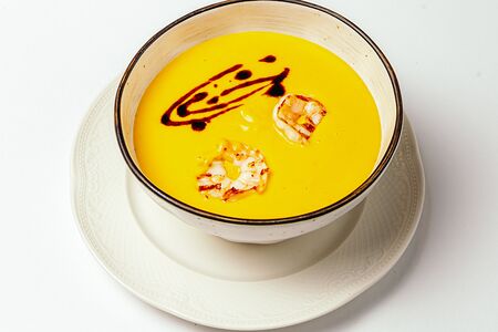 Крем-суп из тыквы с креветками