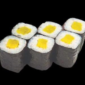 Ролл с такуаном 