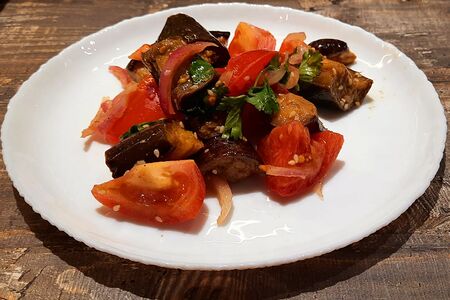 Салат с баклажанами Лаззат