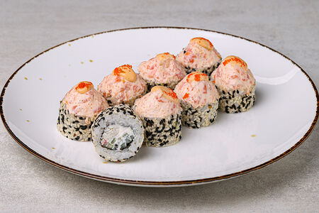 Ролл острый с лососем и соусом халапеньо