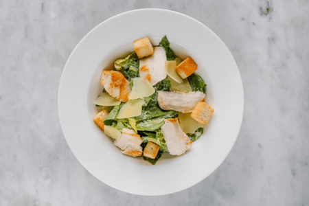 Цезарь с курицей