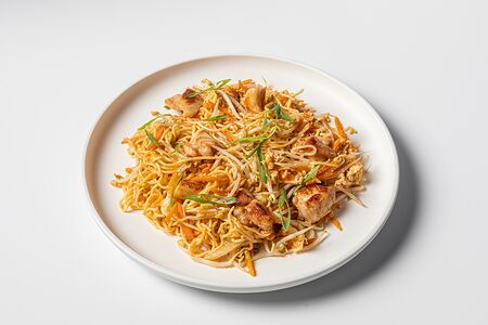 Чаомен с курицей