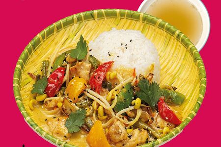 Курица по-вьетнамски с рисом