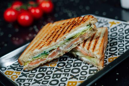 Сэндвич с лососем