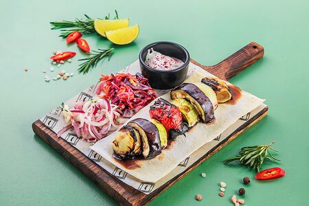 Овощной шашлык