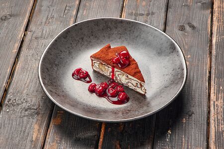 Шоколадный блинный торт