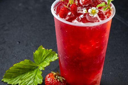 Клубничное лето