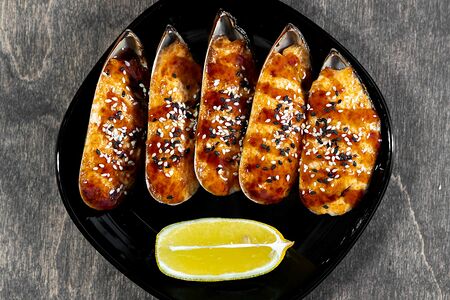 Мидии в сливочном соусе