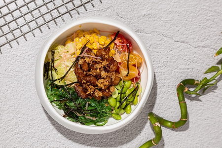 Поке с куриным попкорном