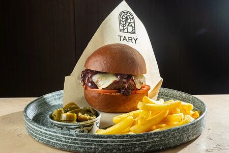 Крафт-бургер с котлетой из говядины