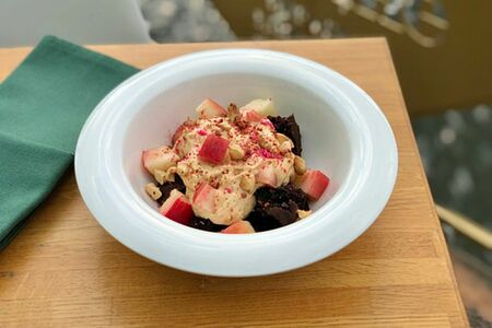 Сметанник На поляне