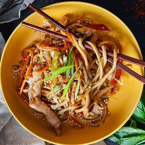 Вок с курочкой