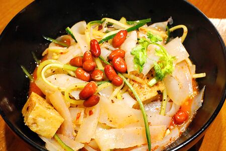 Холодная лапша Лянпи по-домашнему