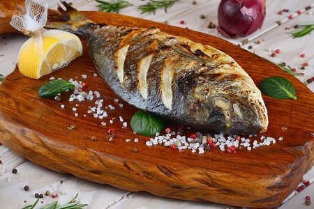 Дорадо на гриле