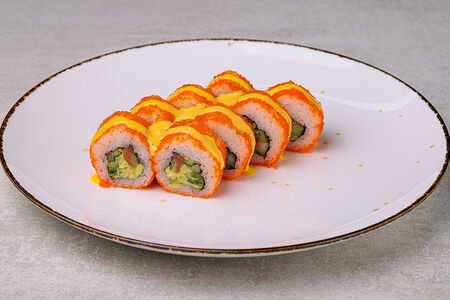 Ролл Калифорния с лососем